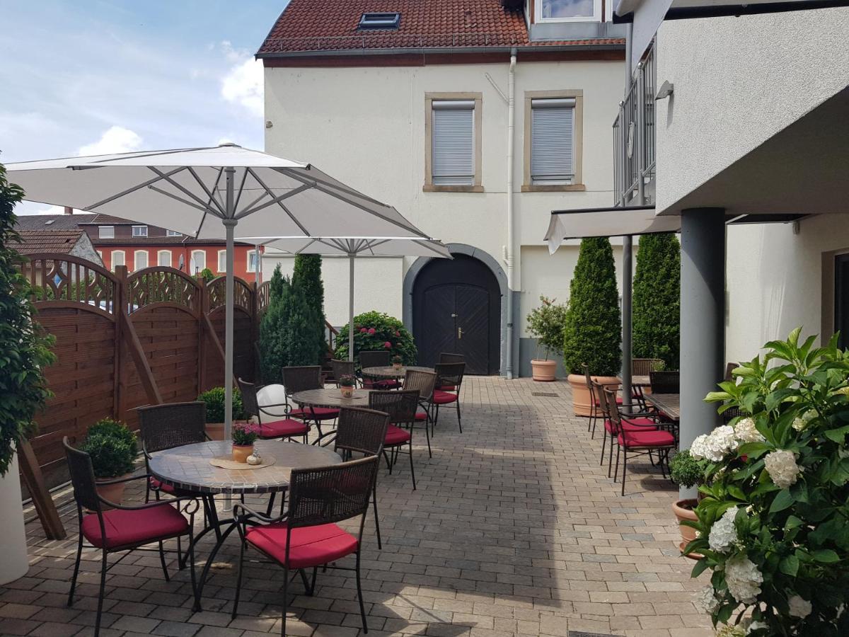Hotel-Restaurant Pfaelzer Hof إدنكوبن المظهر الخارجي الصورة