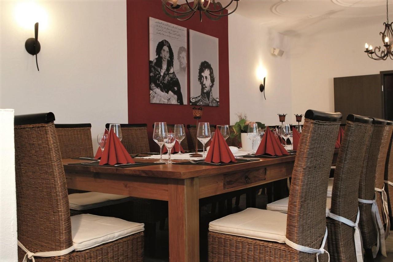 Hotel-Restaurant Pfaelzer Hof إدنكوبن المظهر الخارجي الصورة