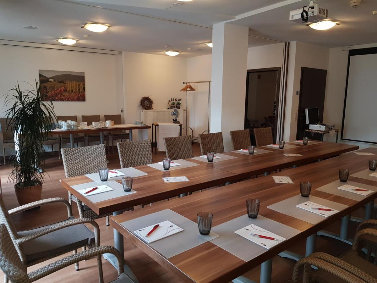 Hotel-Restaurant Pfaelzer Hof إدنكوبن المظهر الخارجي الصورة