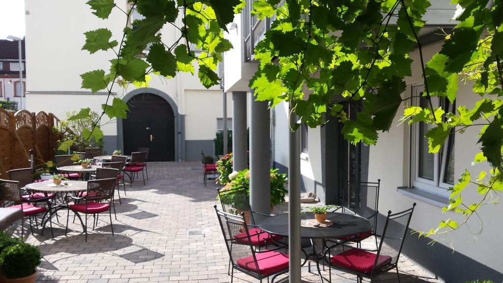 Hotel-Restaurant Pfaelzer Hof إدنكوبن المظهر الخارجي الصورة