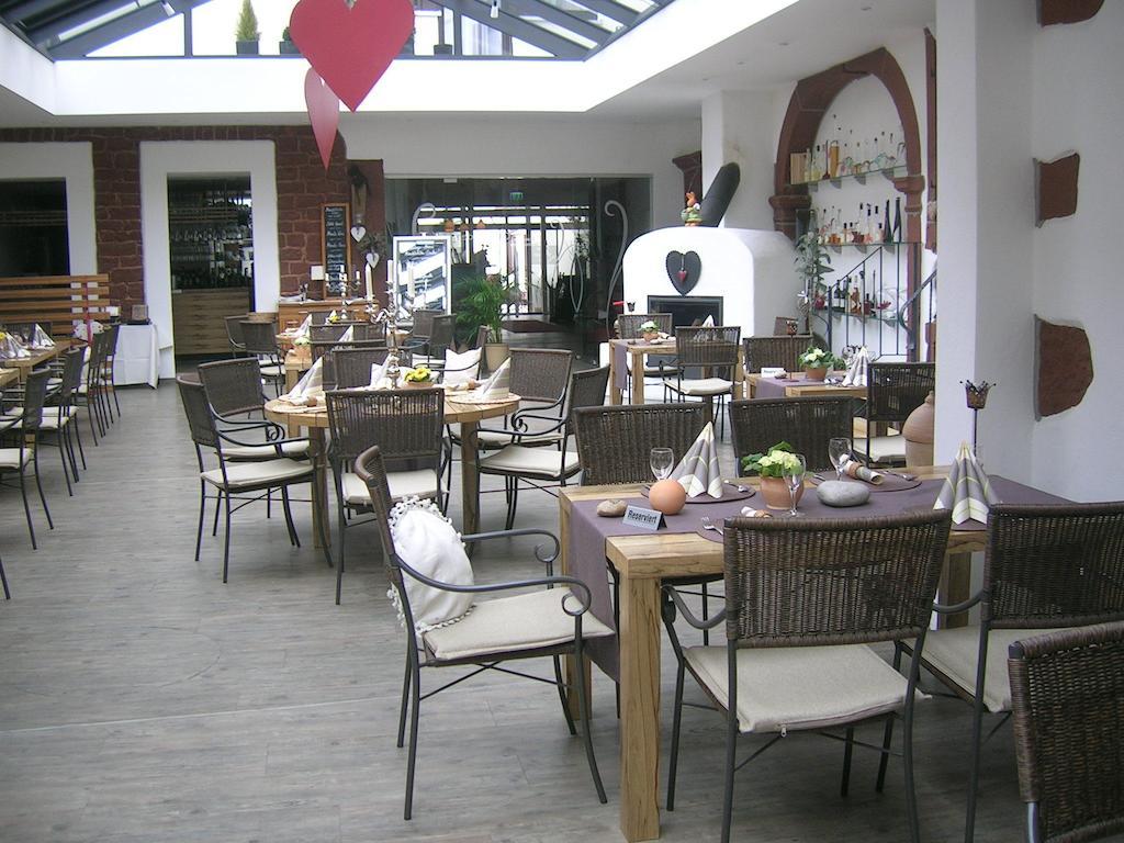 Hotel-Restaurant Pfaelzer Hof إدنكوبن المظهر الخارجي الصورة