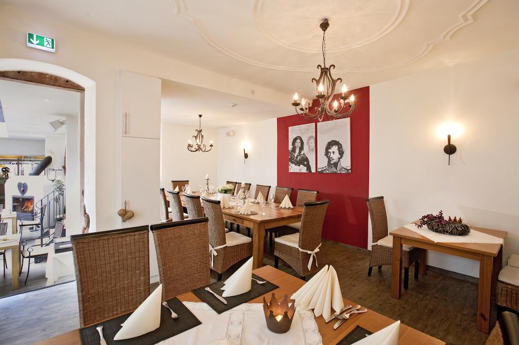 Hotel-Restaurant Pfaelzer Hof إدنكوبن المظهر الخارجي الصورة